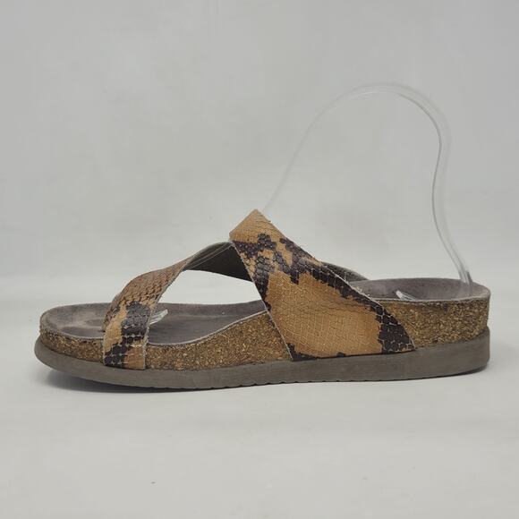 Mephisto Sandals EU37 US7 Helen Tan Snakeskin Print Leather Comfort Slides Thong - Picture 7 of 11